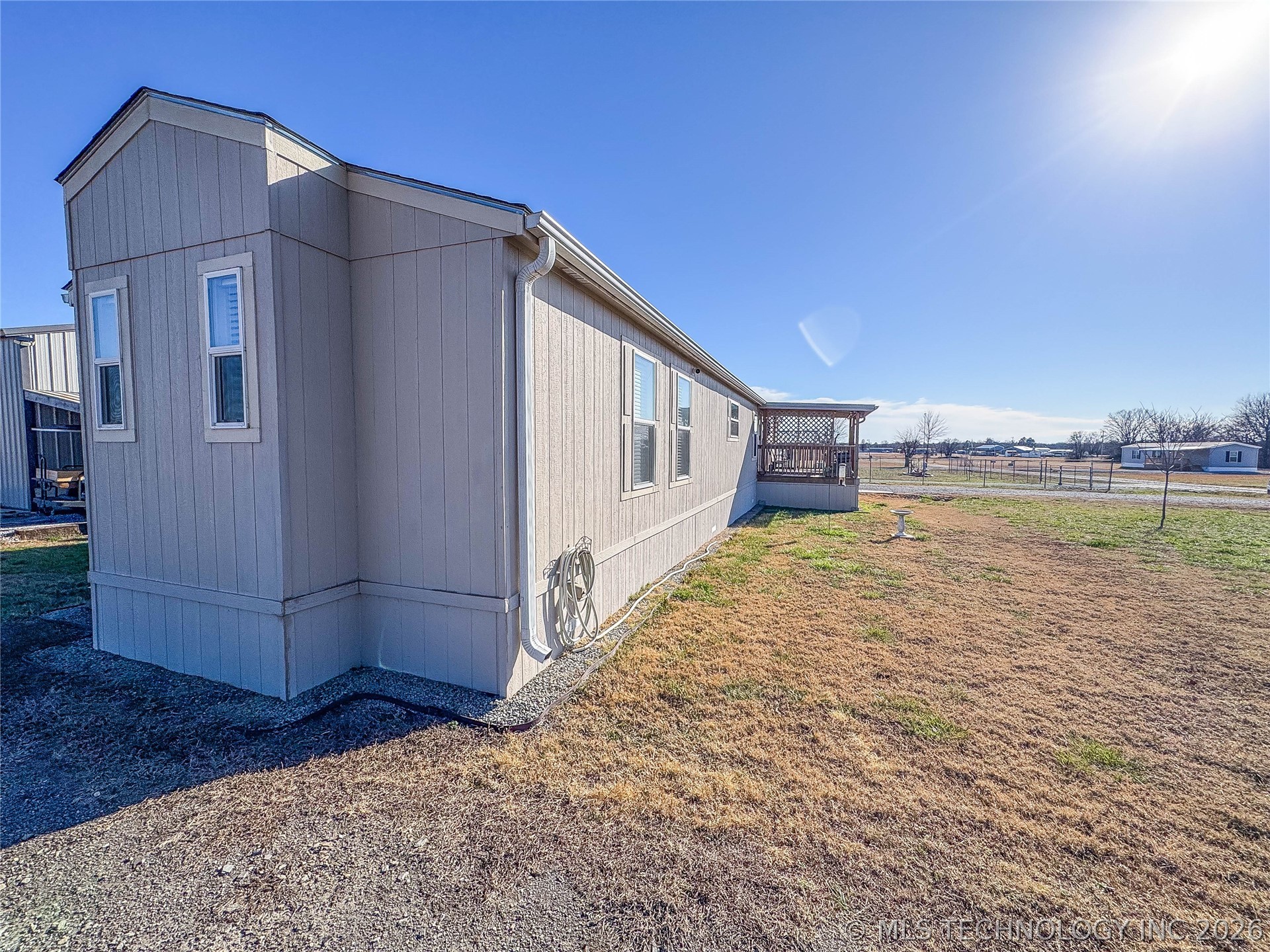 114165 S 4201 Property Photo 8
