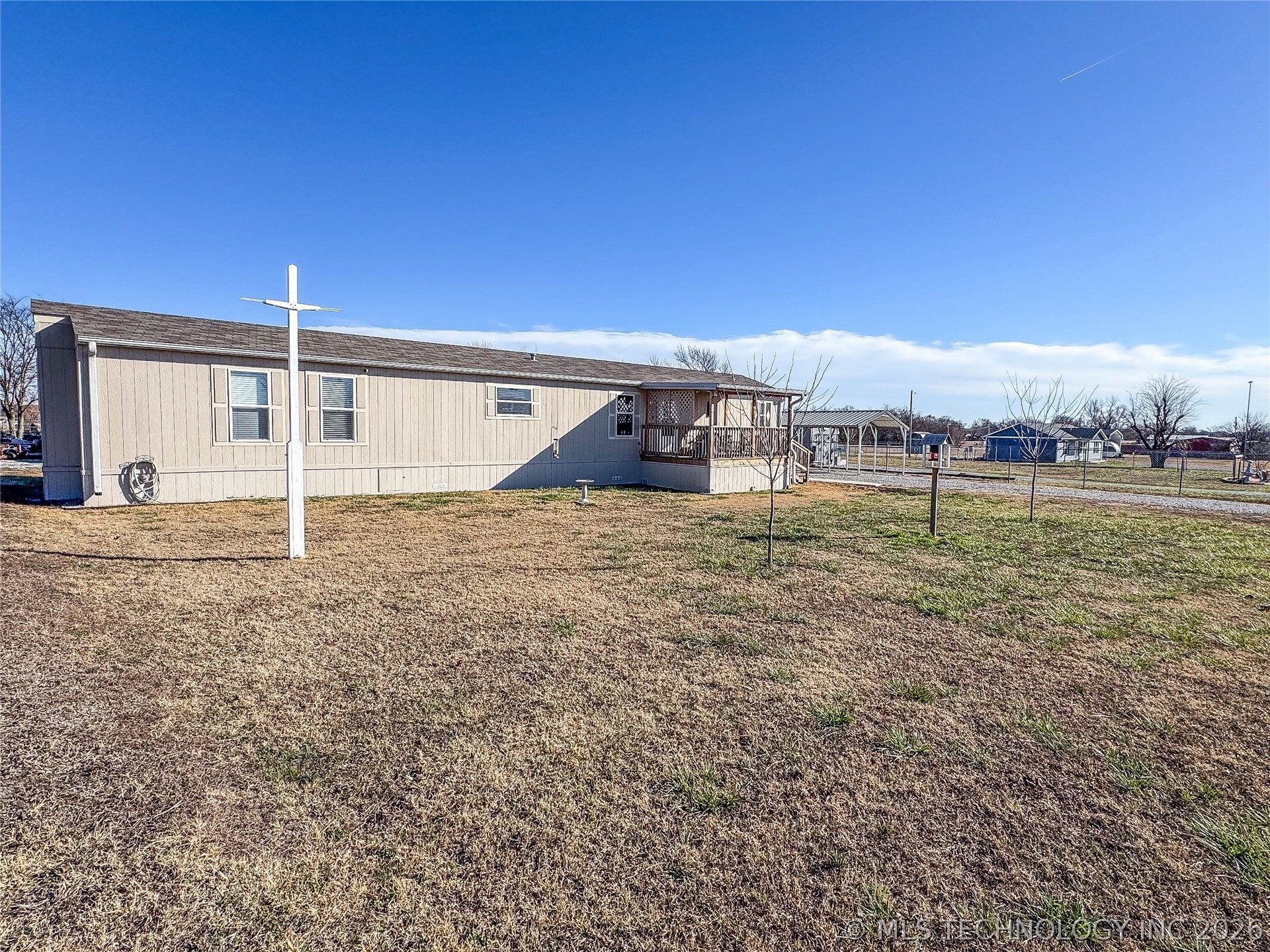 114165 S 4201 Property Photo 9