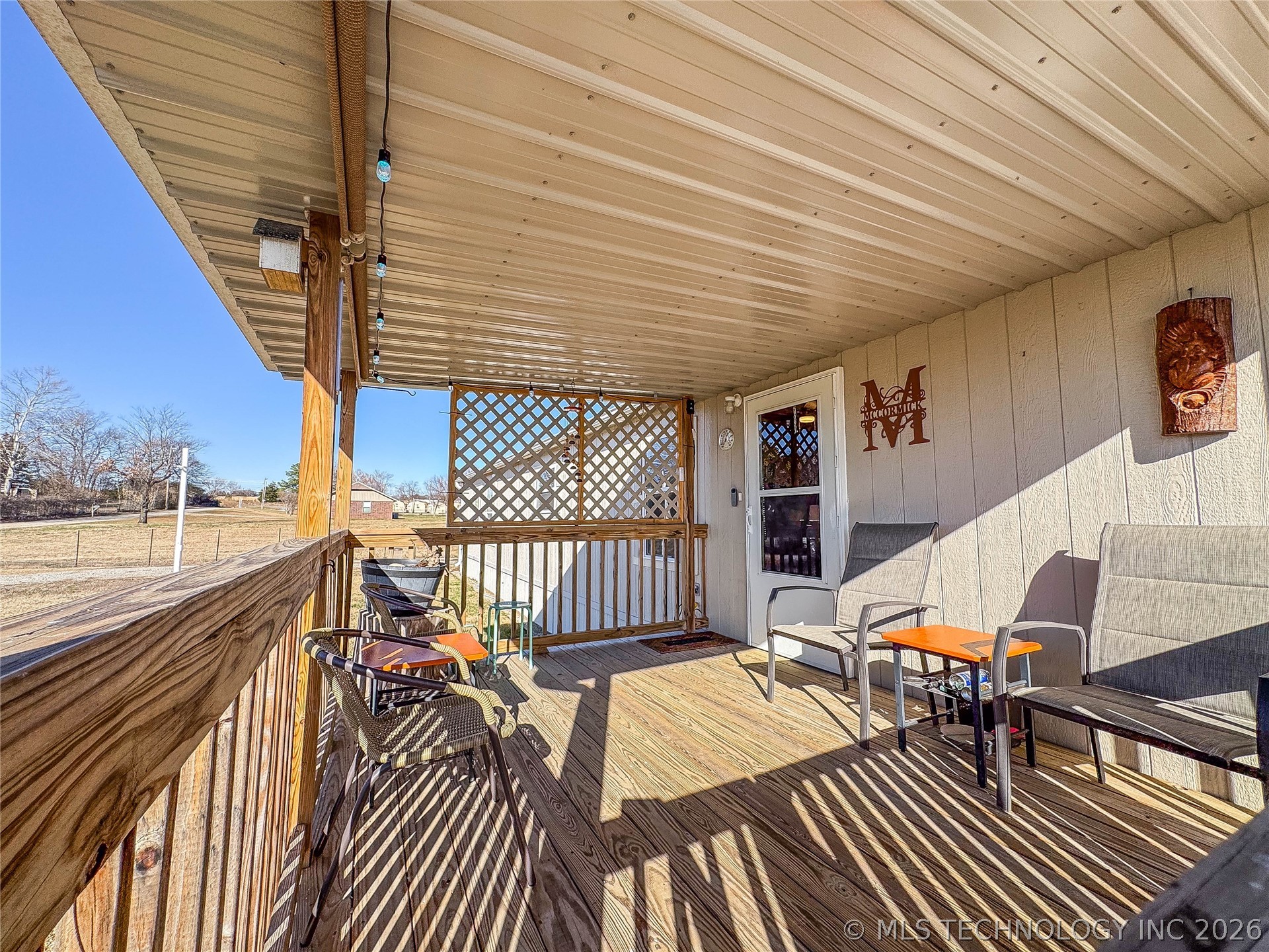 114165 S 4201 Property Photo 10