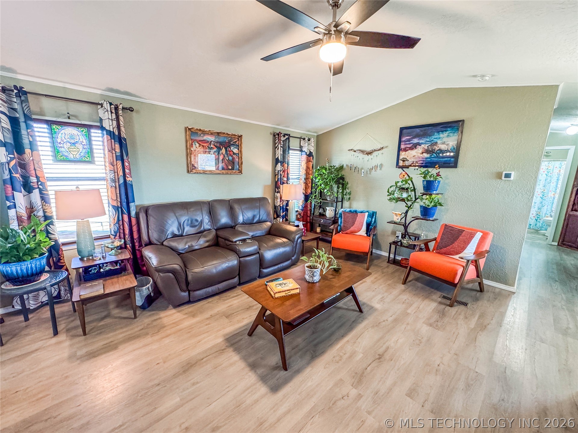 114165 S 4201 Property Photo 14