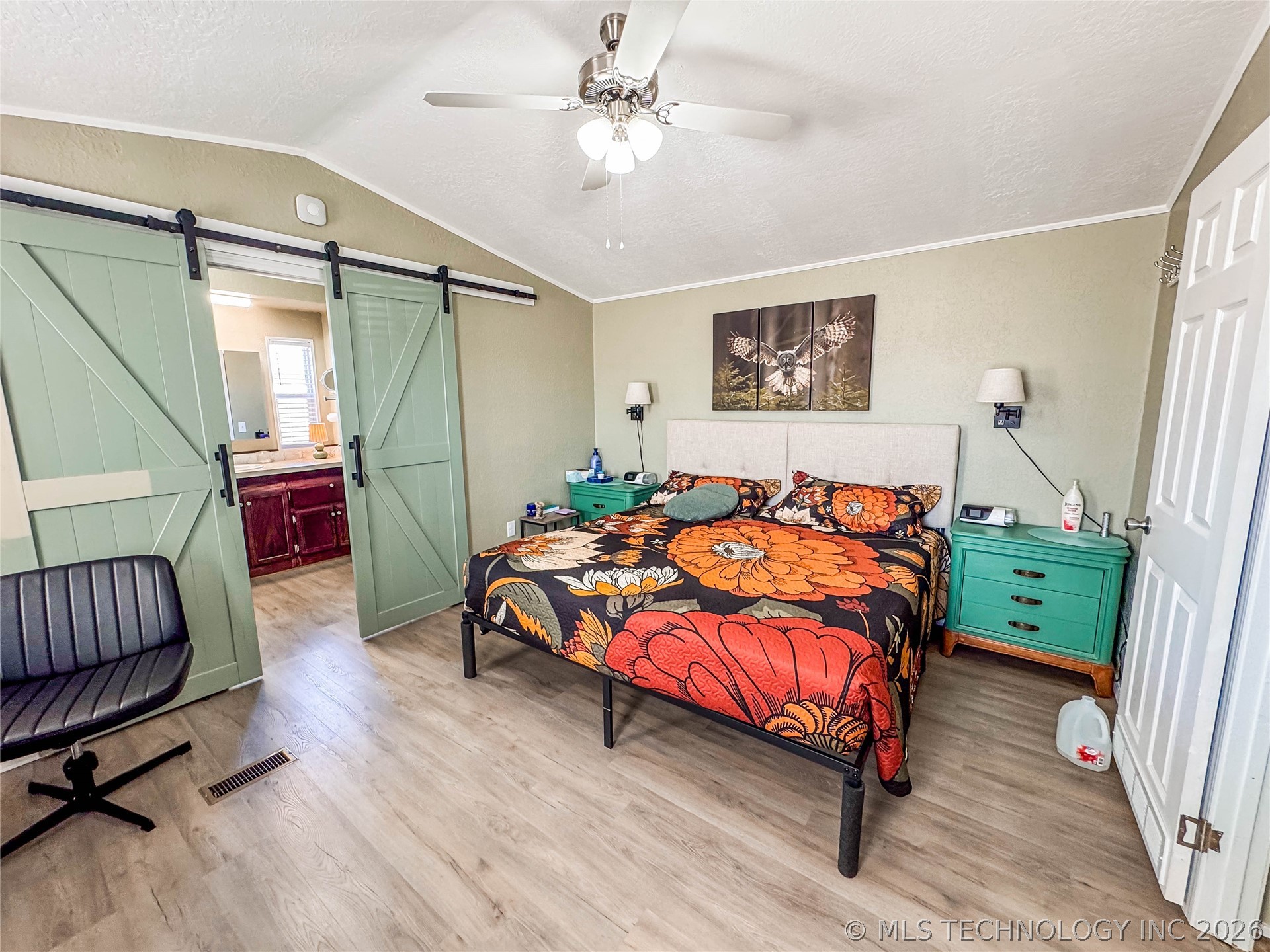 114165 S 4201 Property Photo 21
