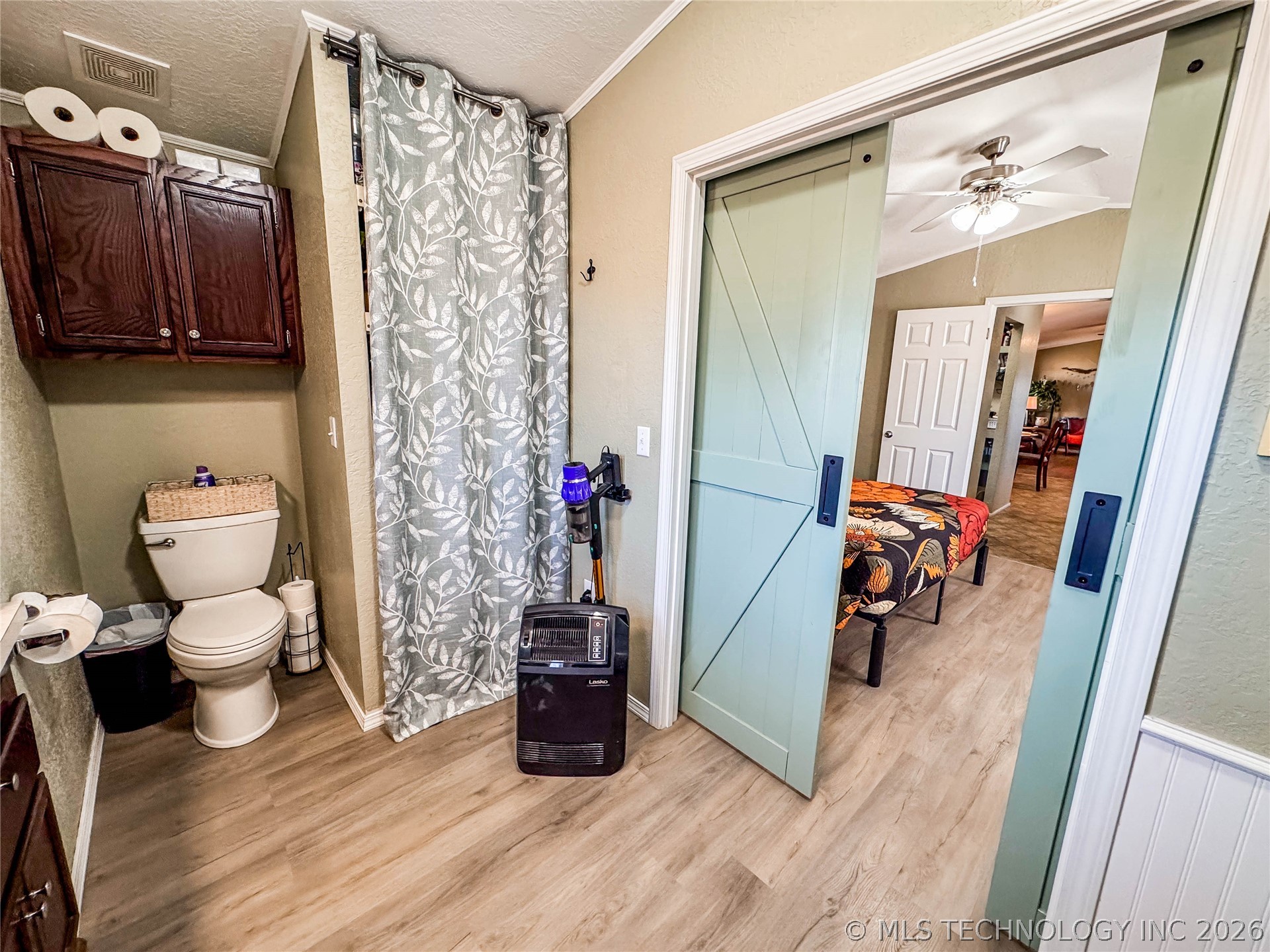 114165 S 4201 Property Photo 27