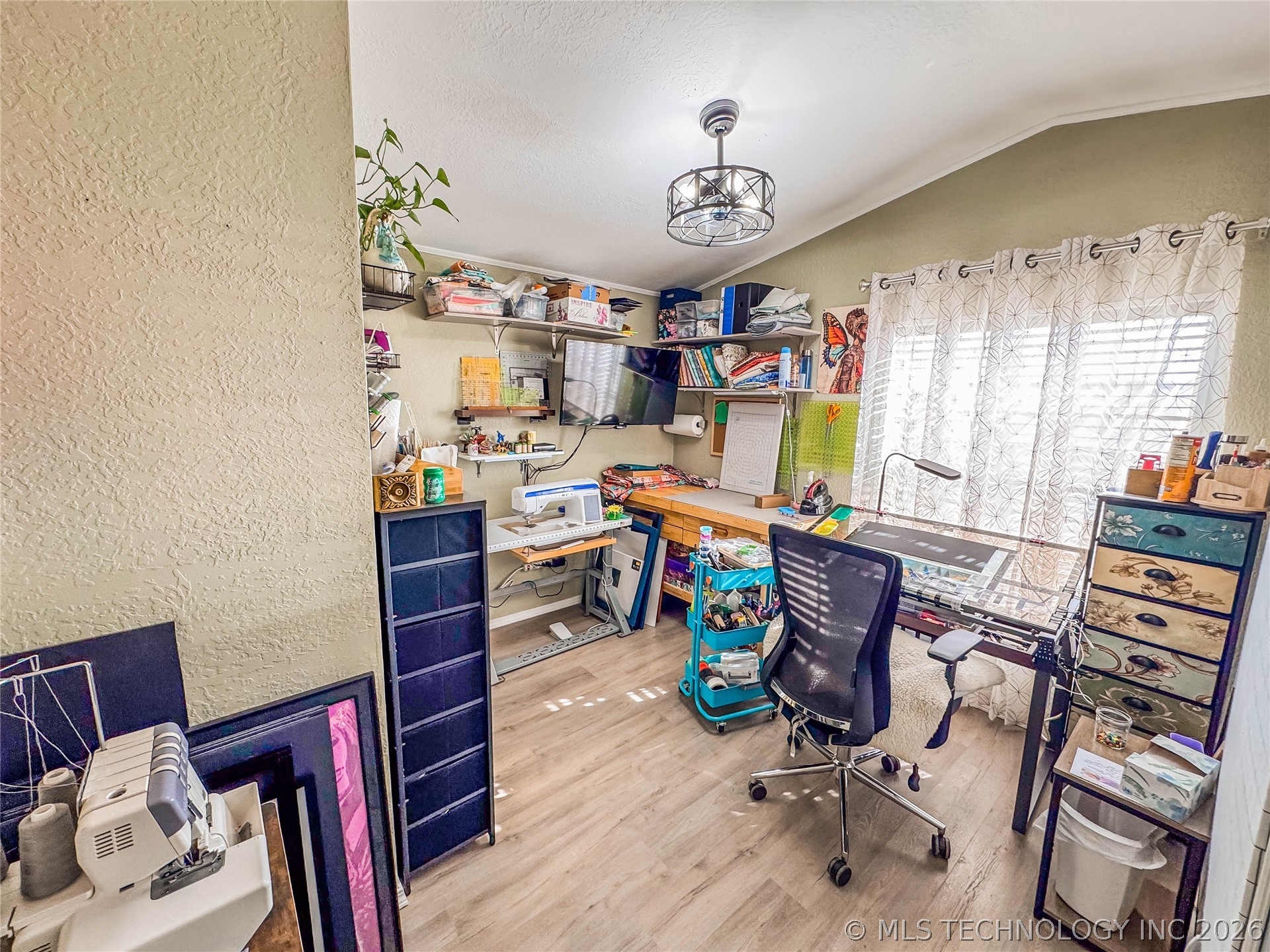 114165 S 4201 Property Photo 34