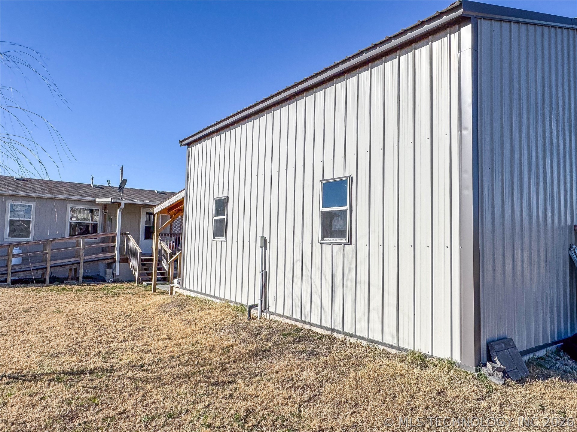 114165 S 4201 Property Photo 42