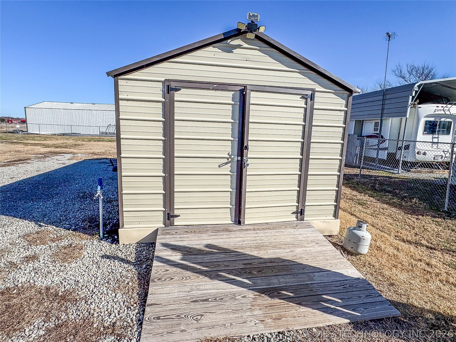 114165 S 4201 Property Photo 45