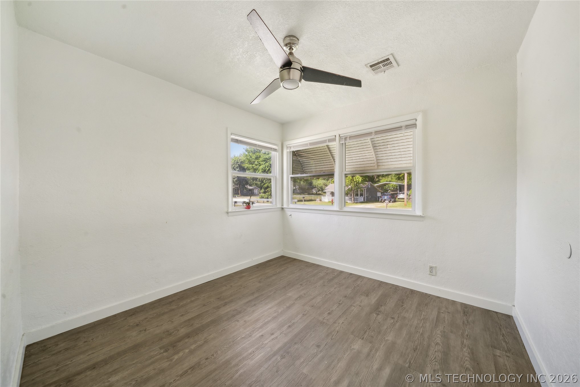 601 N 14th Street Property Photo 6