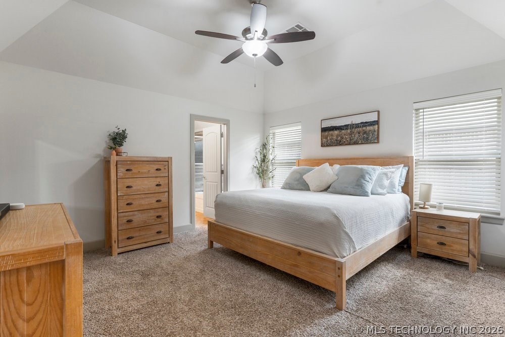 13019 S 5th Place Property Photo 6
