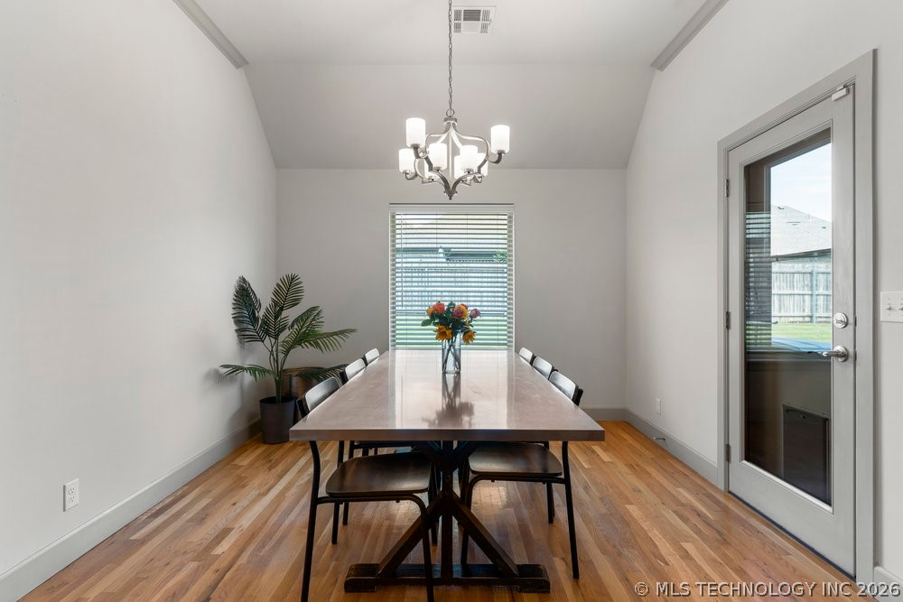 13019 S 5th Place Property Photo 17
