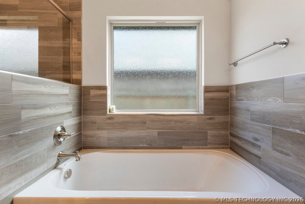 13019 S 5th Place Property Photo 24