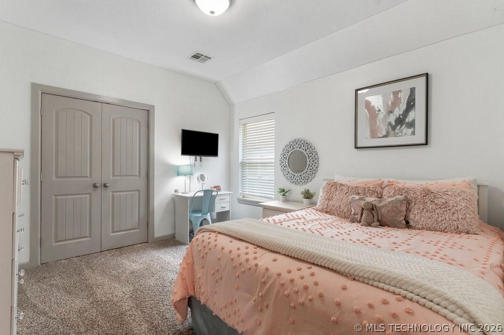 13019 S 5th Place Property Photo 35
