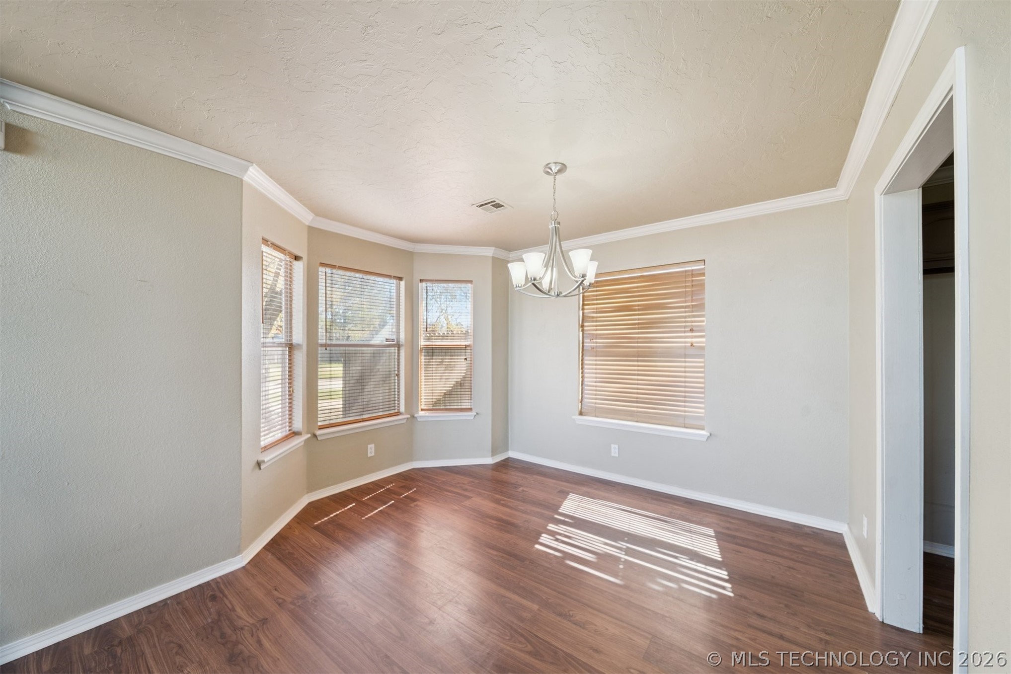 1702 W 110th Place Property Photo 8