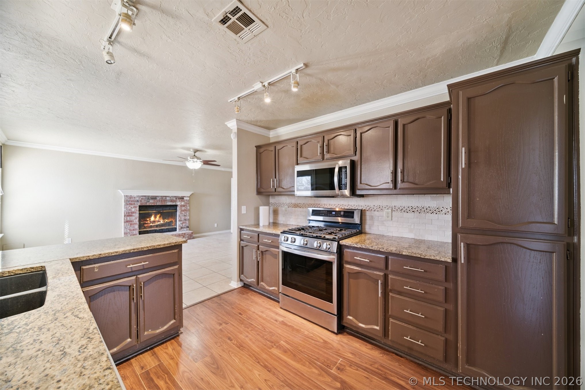 1702 W 110th Place Property Photo 10