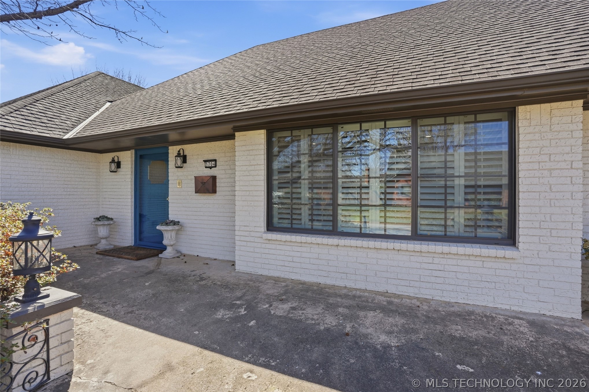 3704 S Braden Place Property Photo 5