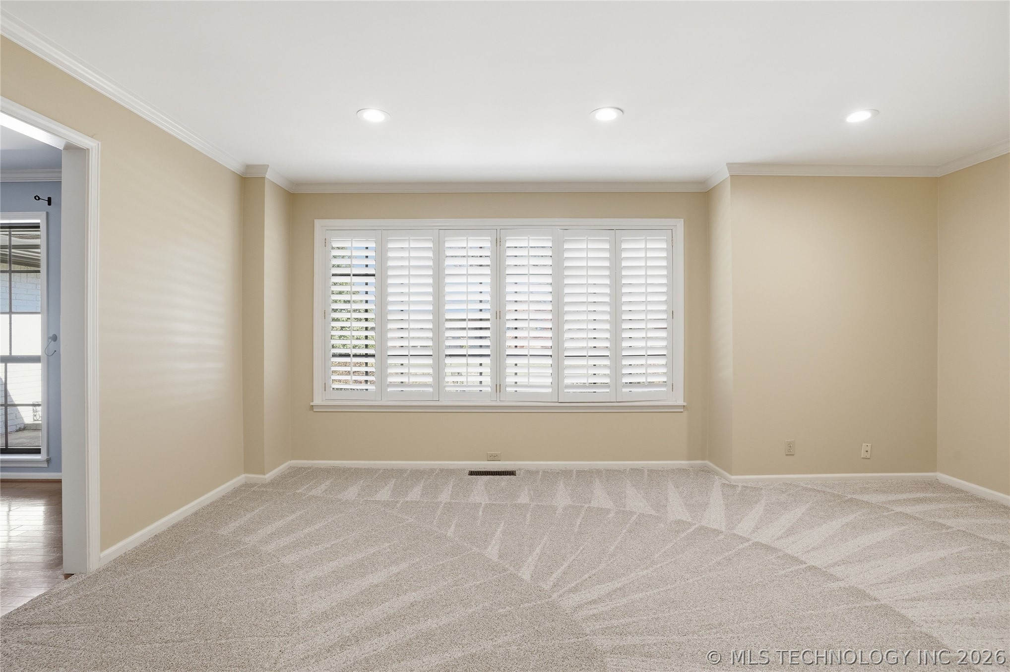 3704 S Braden Place Property Photo 10