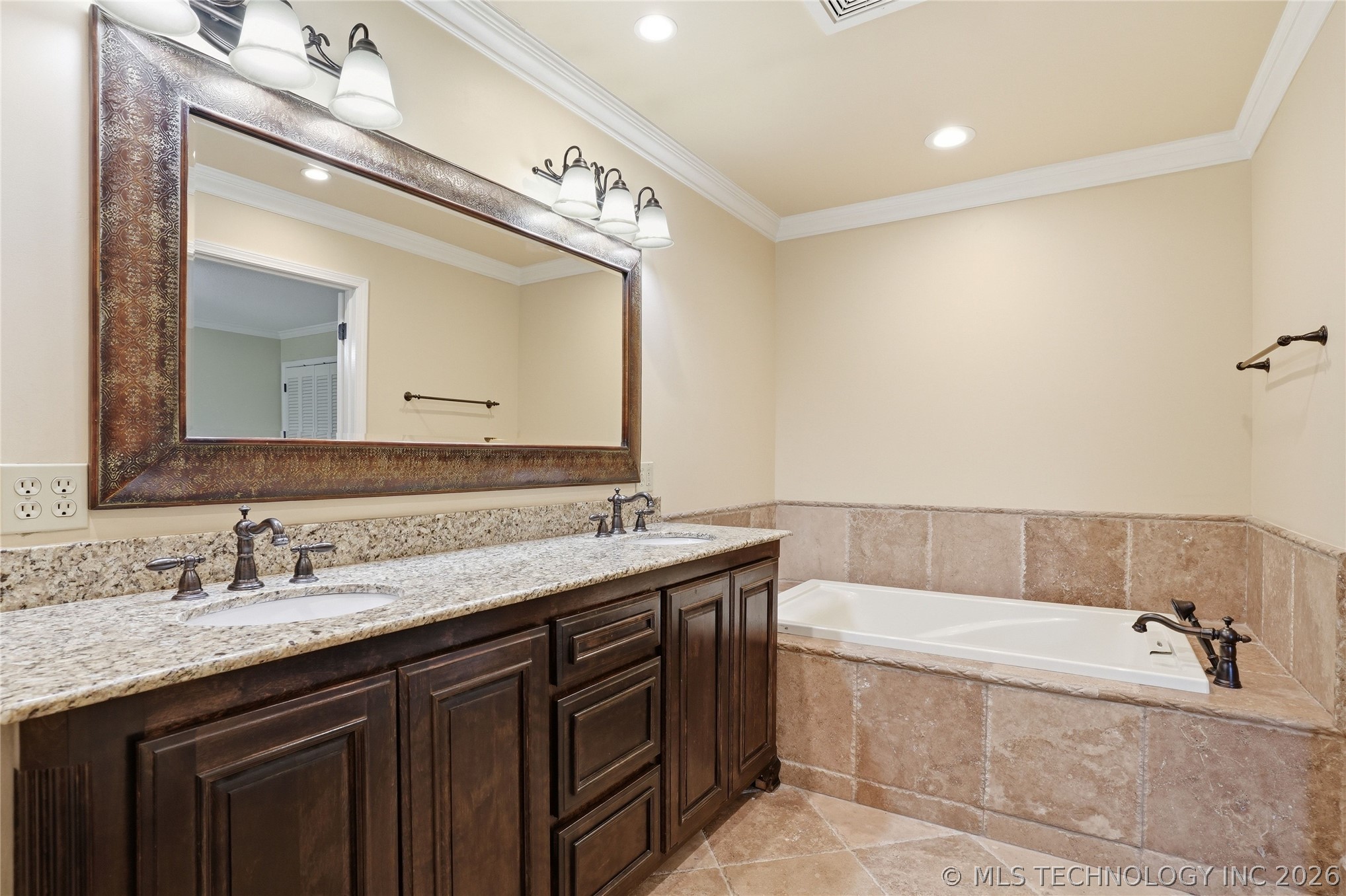 3704 S Braden Place Property Photo 41