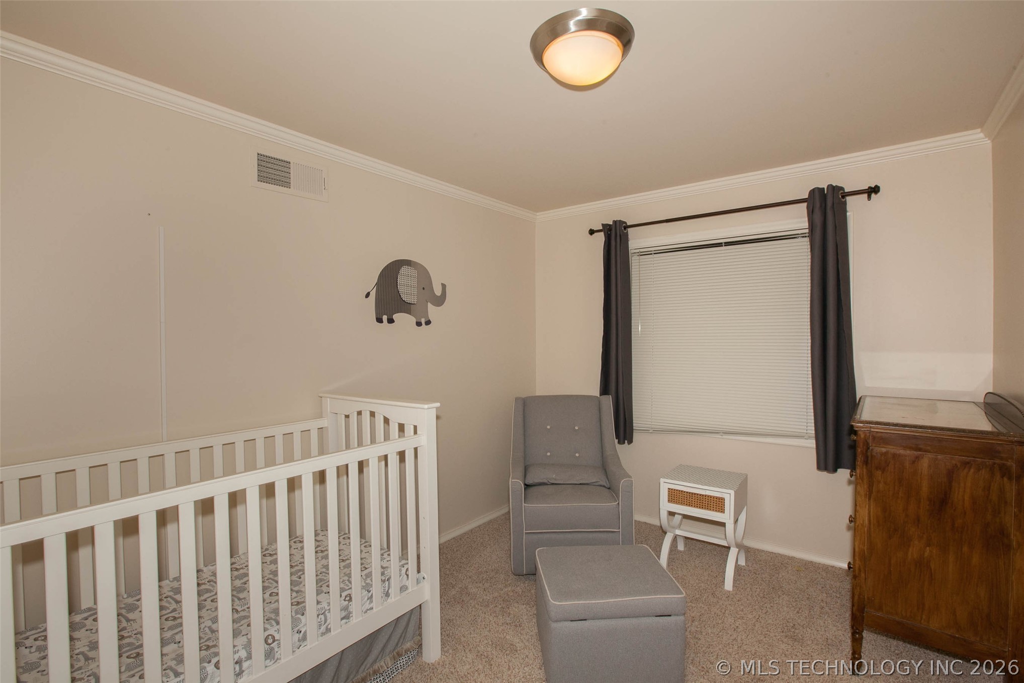4003 E 52nd Street Property Photo 7