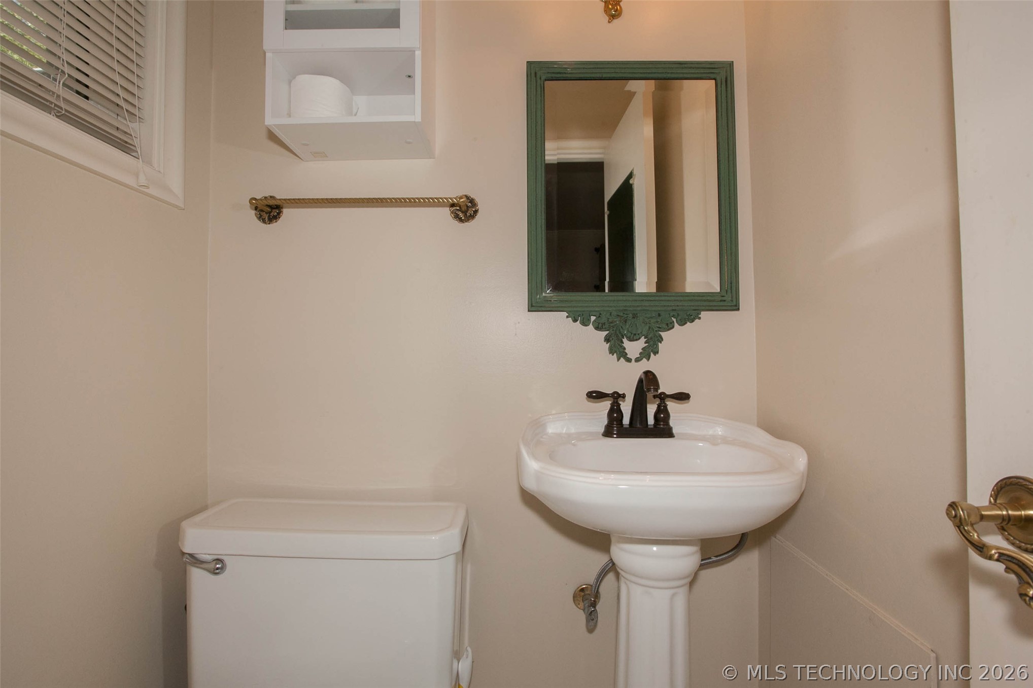 4003 E 52nd Street Property Photo 11