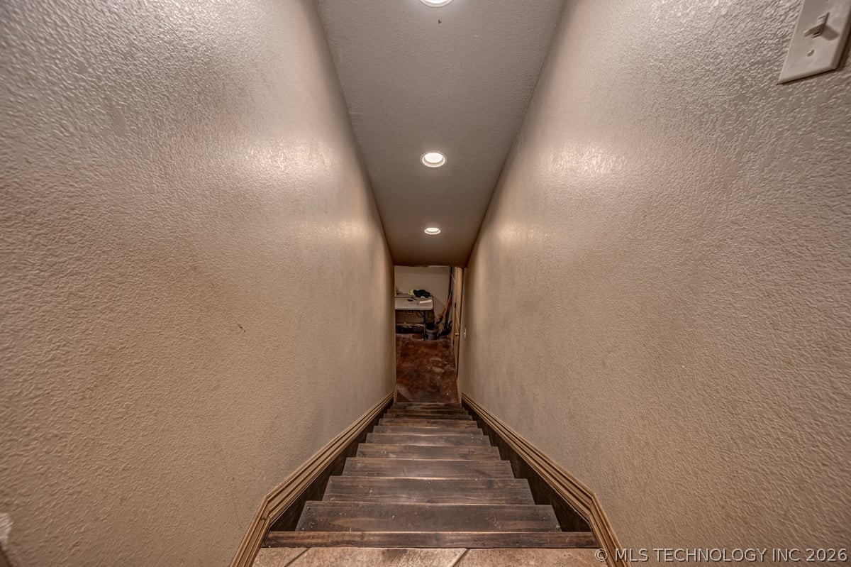 22644 Aes Road Property Photo 38