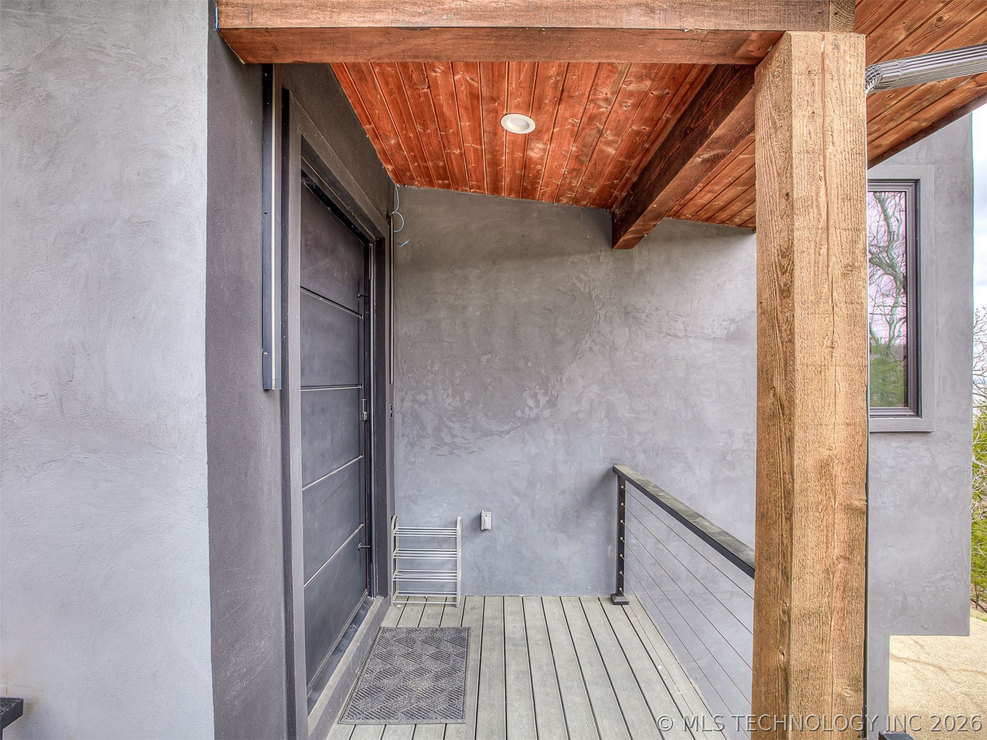 87 Rose Way Property Photo 5