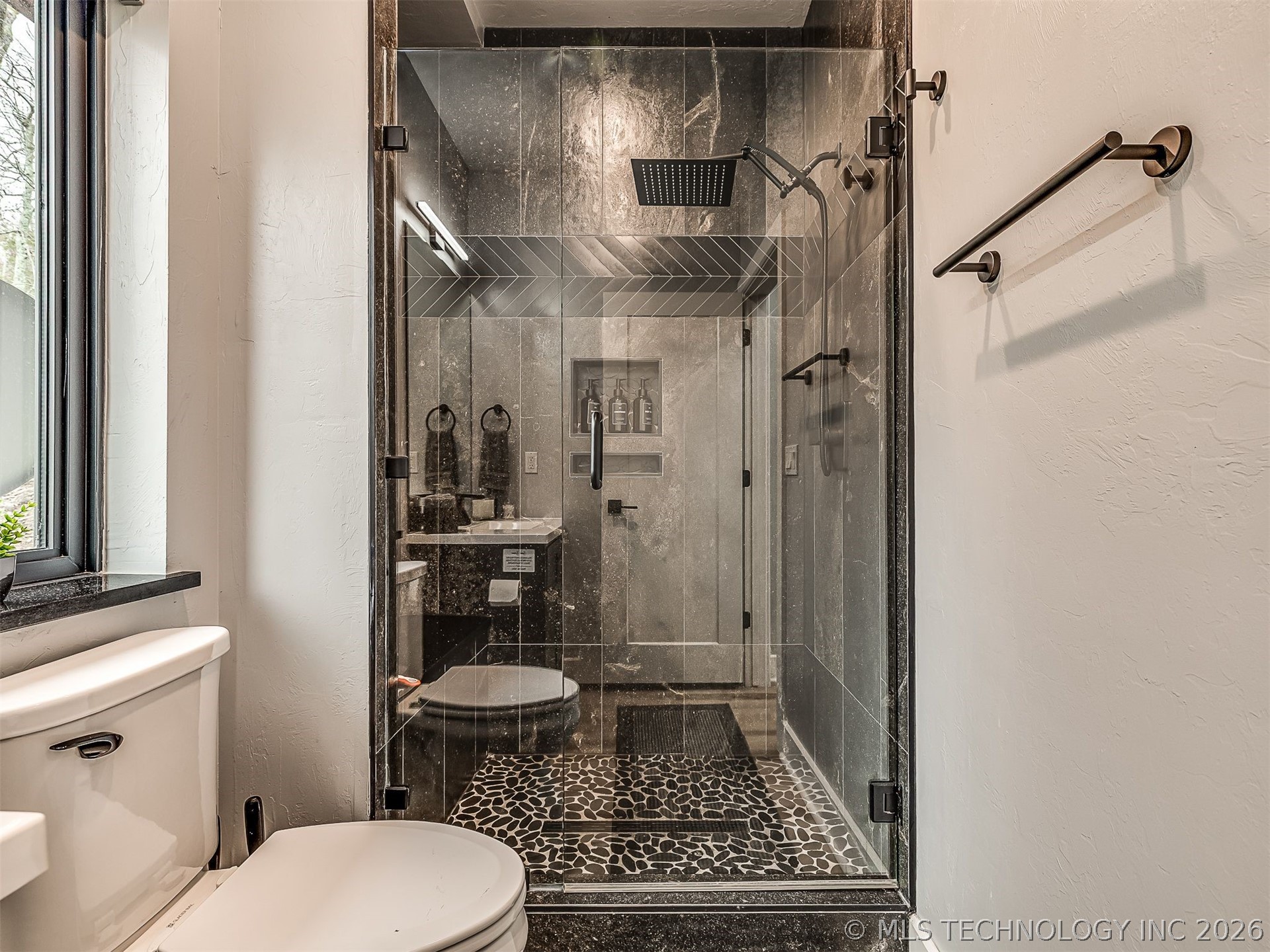 87 Rose Way Property Photo 31