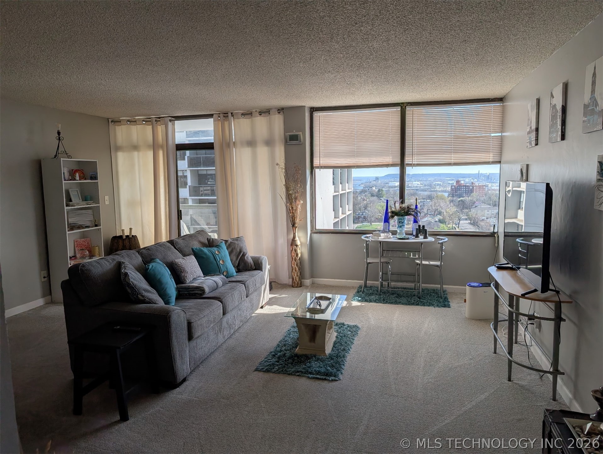 450 W 7th Street 1604 Property Photo 11