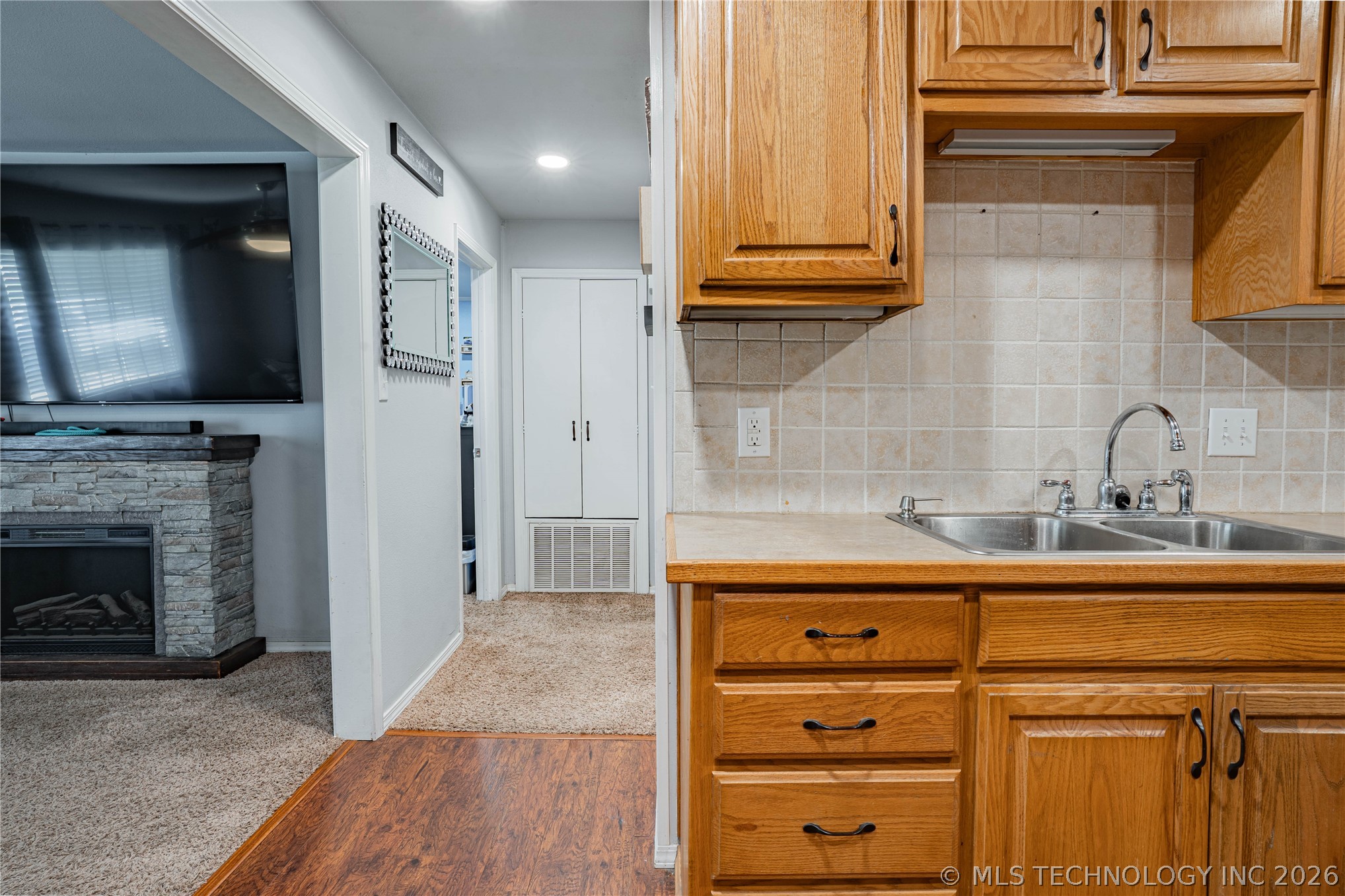 405 S 4th Street Property Photo 10