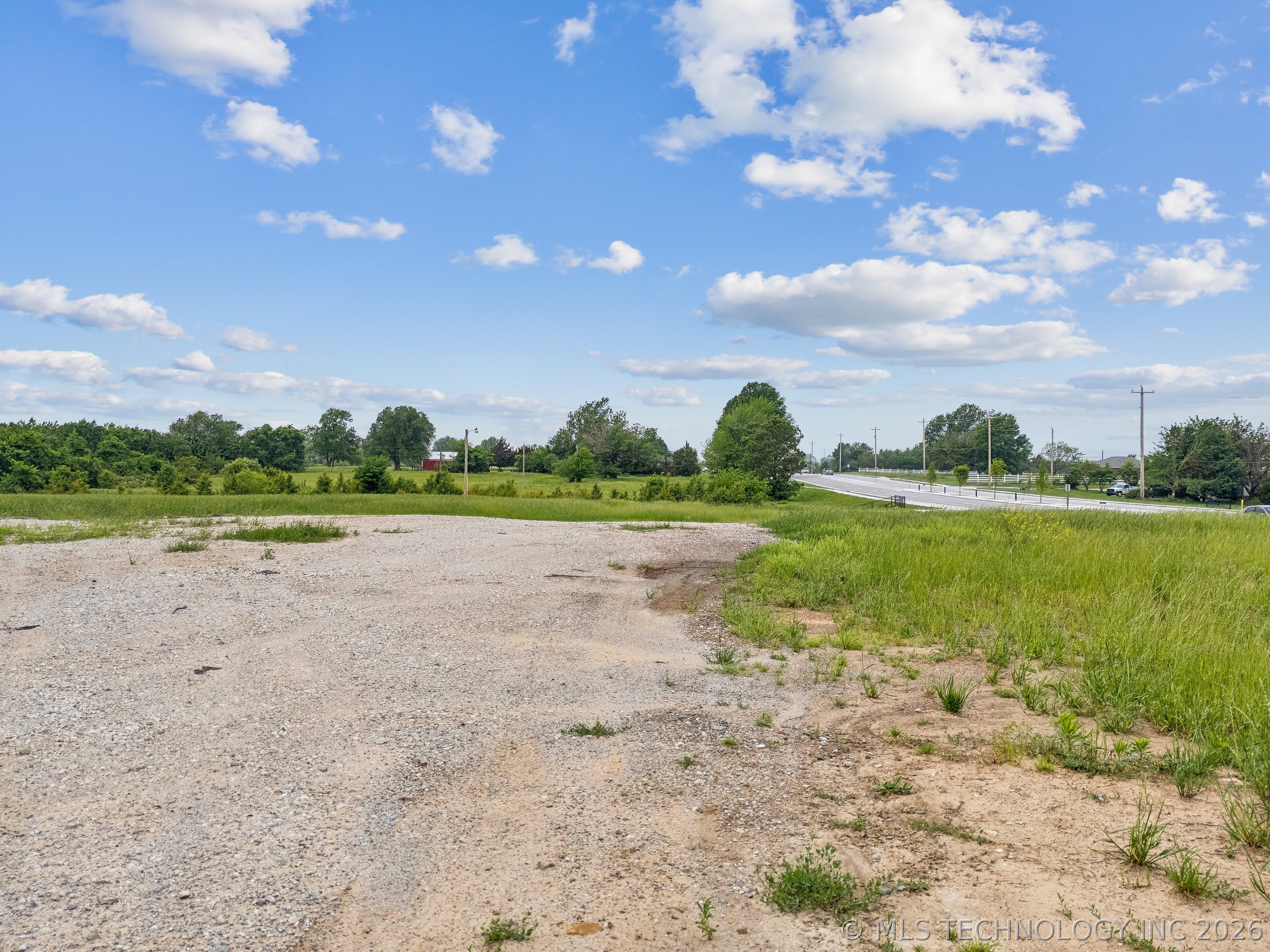 12708 N 116th Street North Property Photo 6