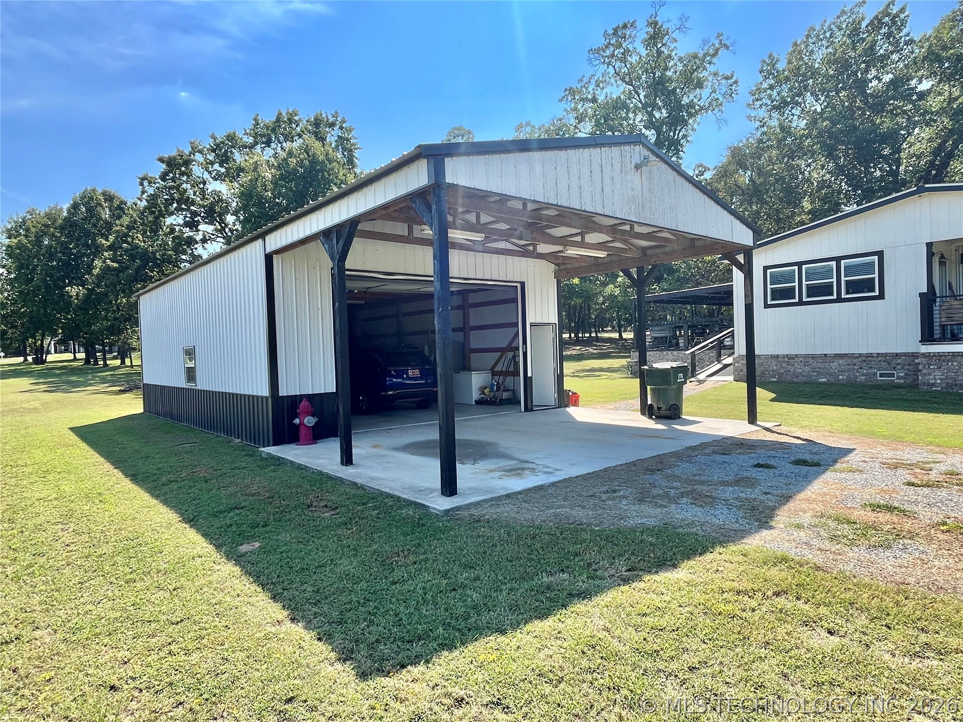 15917 Tee Time Road Property Photo 2