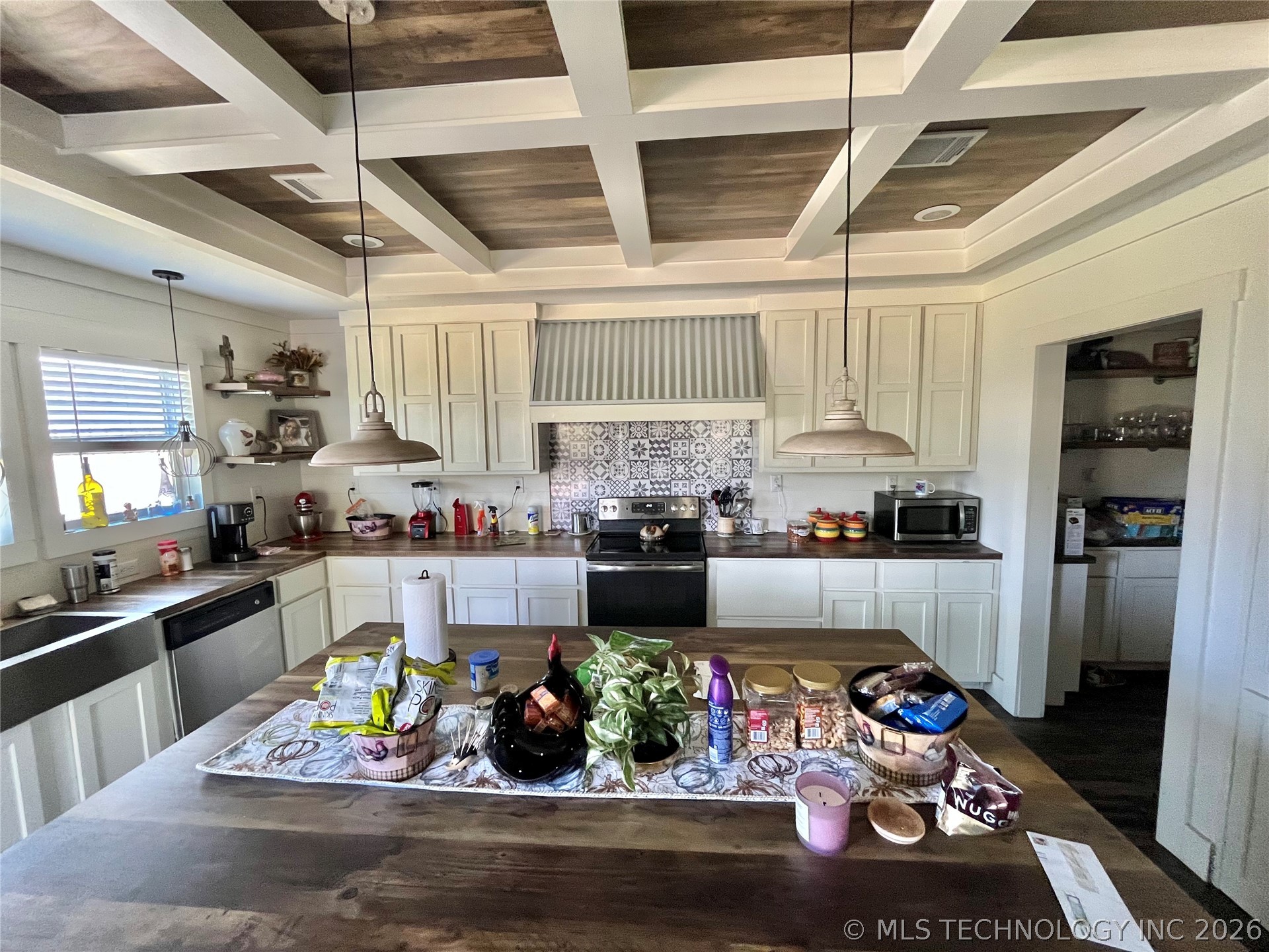 15917 Tee Time Road Property Photo 6