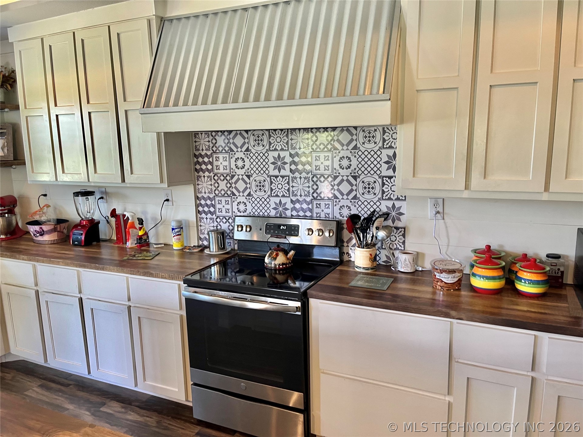 15917 Tee Time Road Property Photo 11