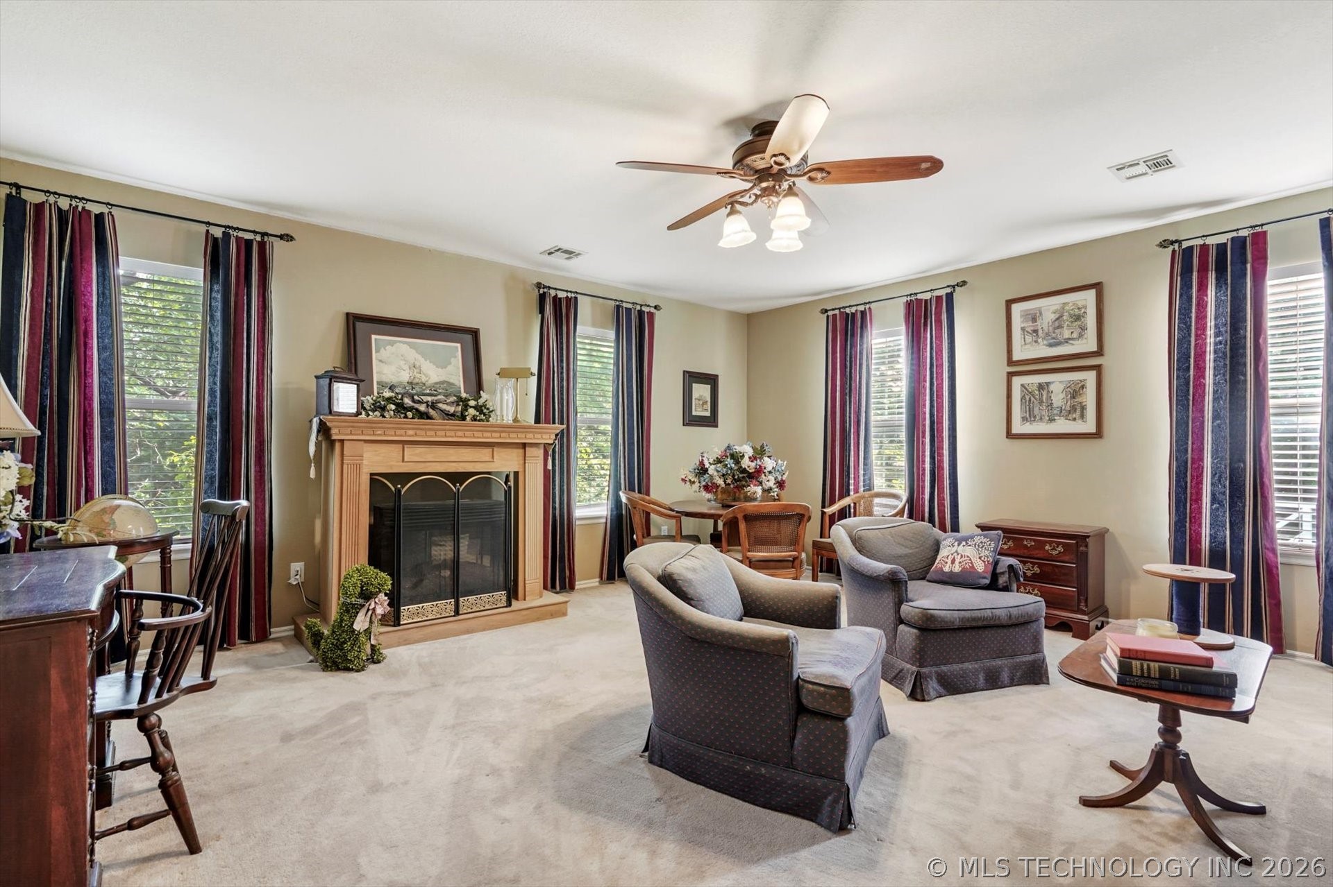 1110 N Renaissance Drive Property Photo 21
