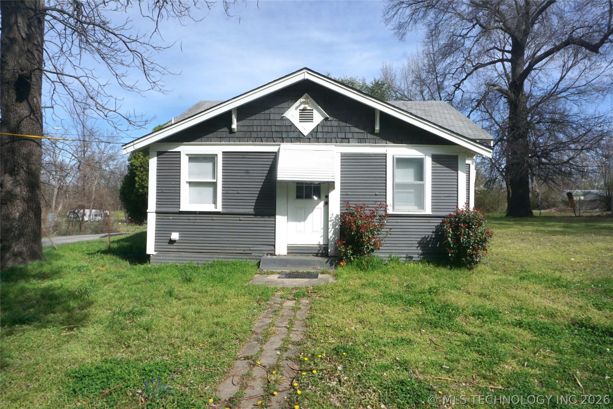311 W Madison Street Property Photo 4
