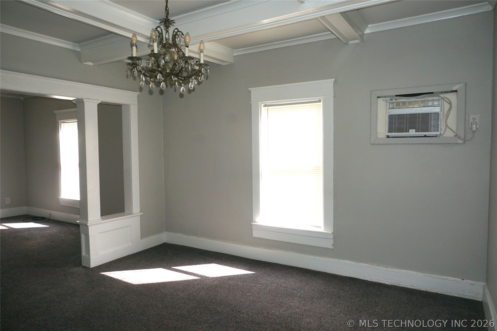 311 W Madison Street Property Photo 10