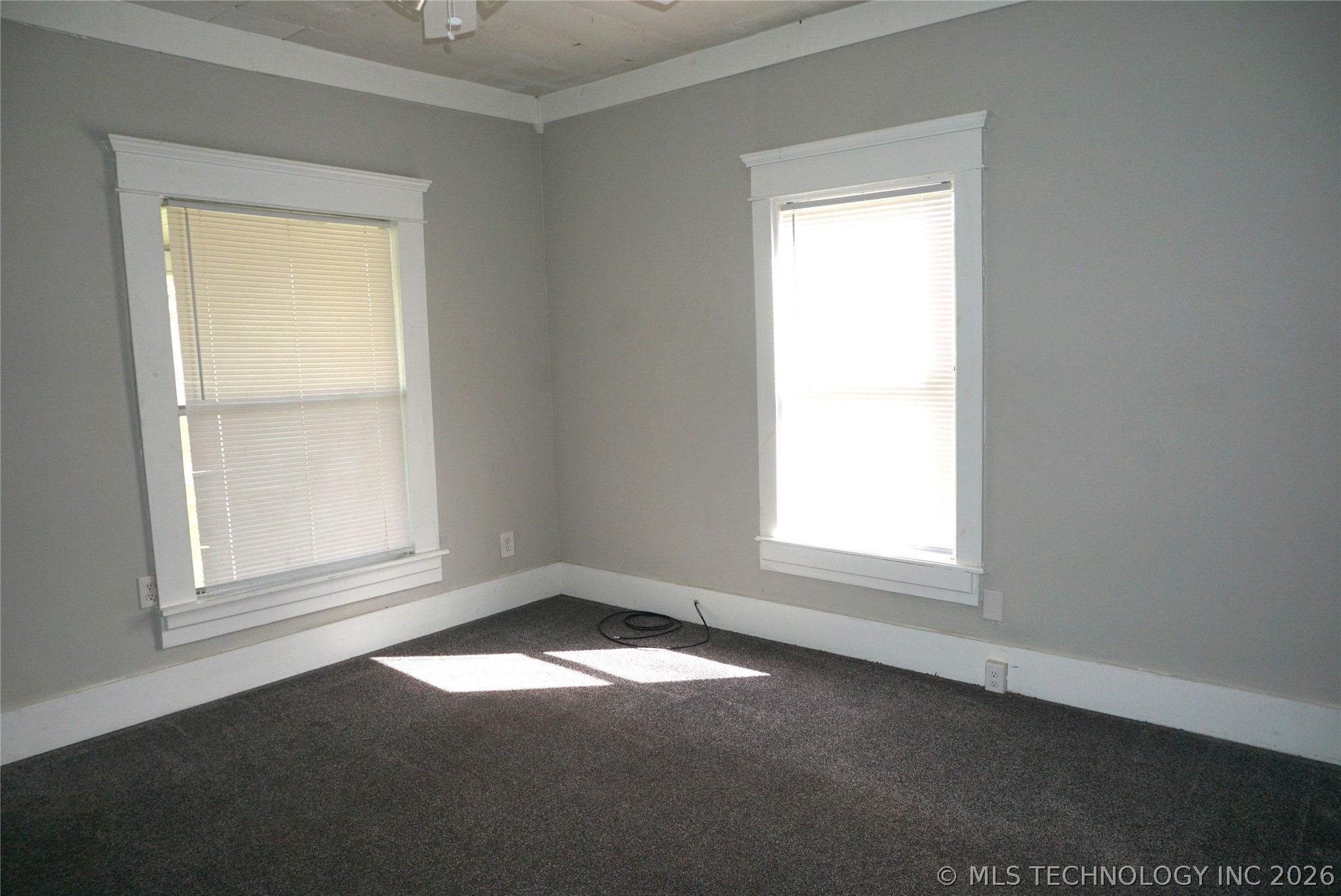 311 W Madison Street Property Photo 22