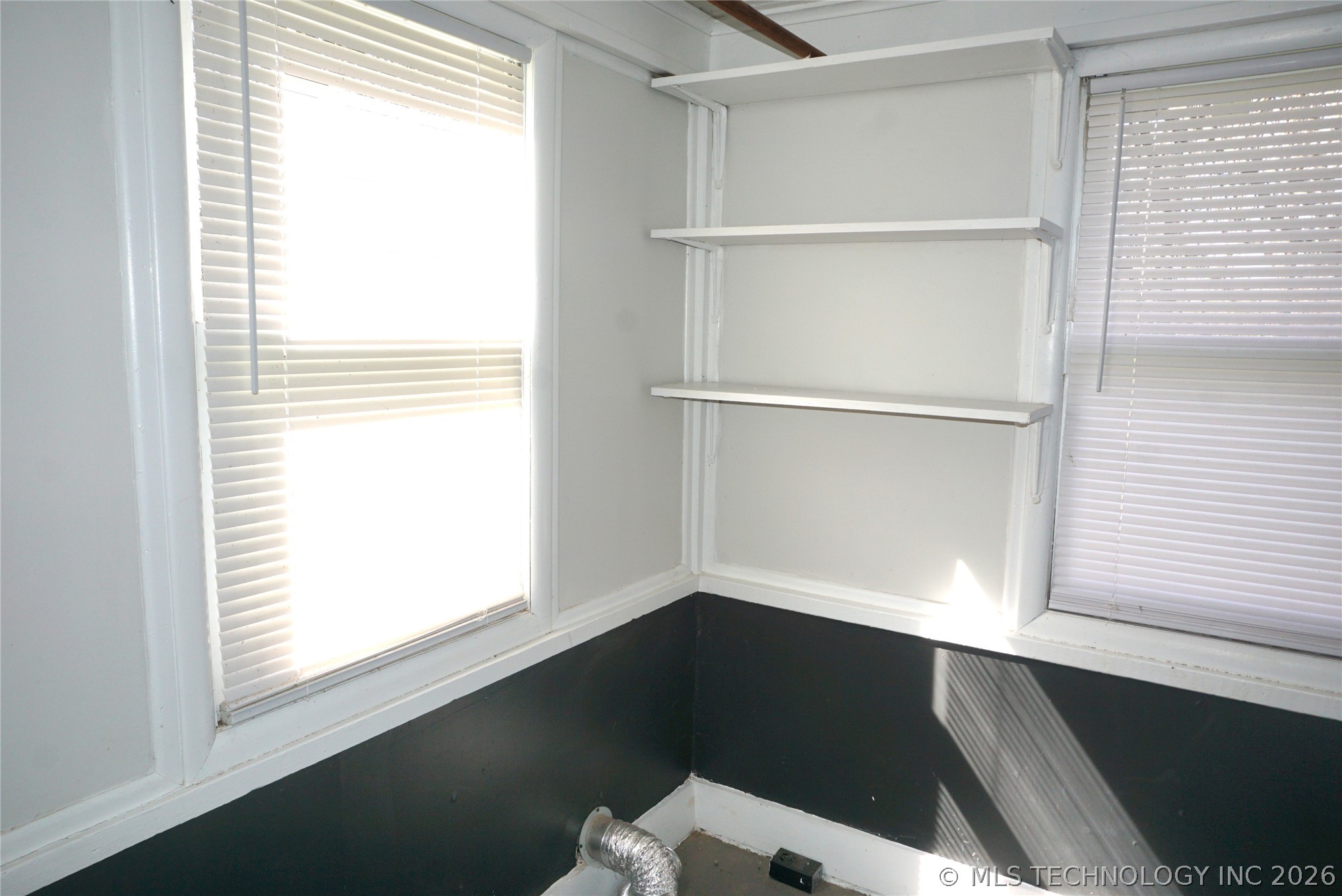 311 W Madison Street Property Photo 27