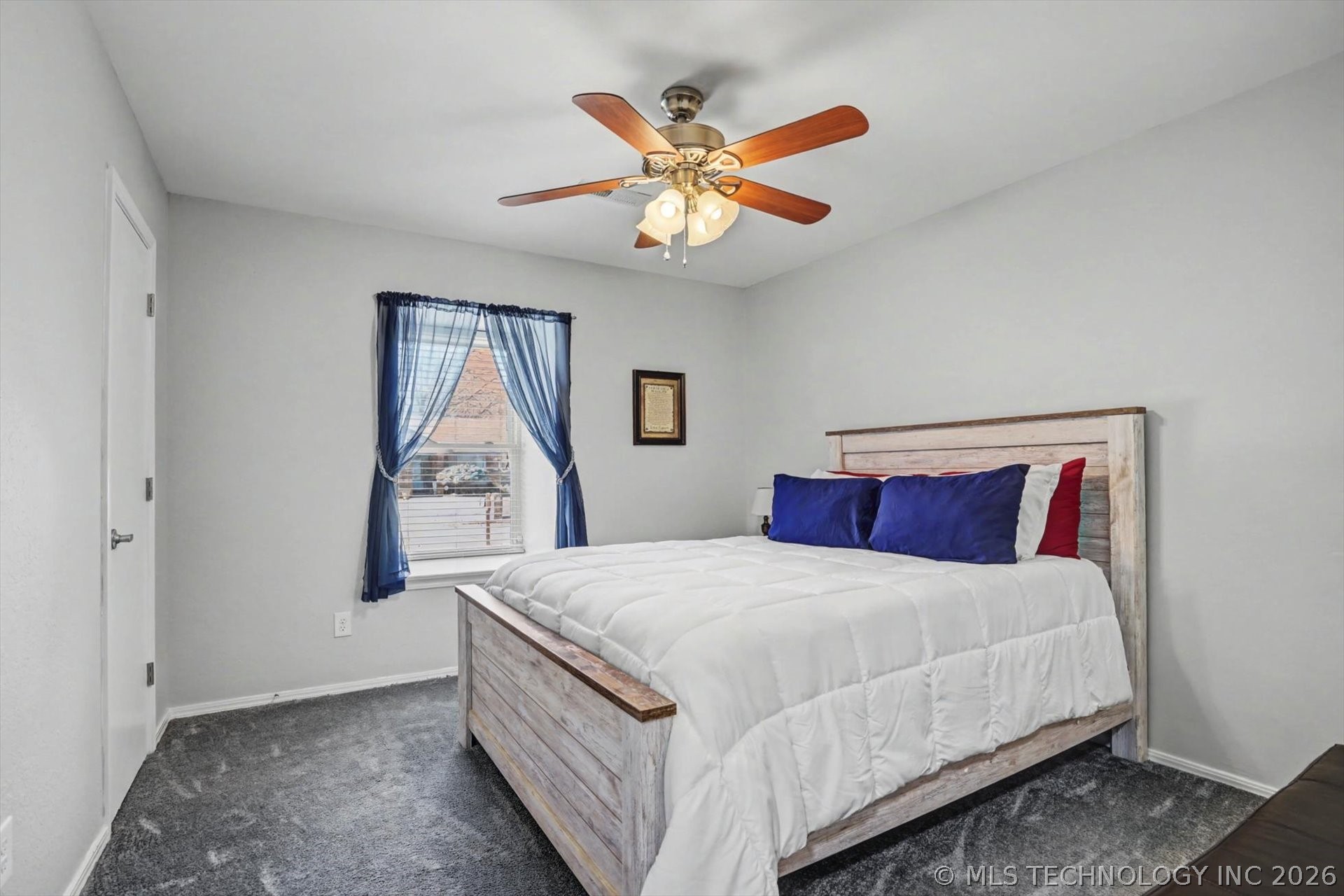 8005 S Date Avenue Property Photo 25
