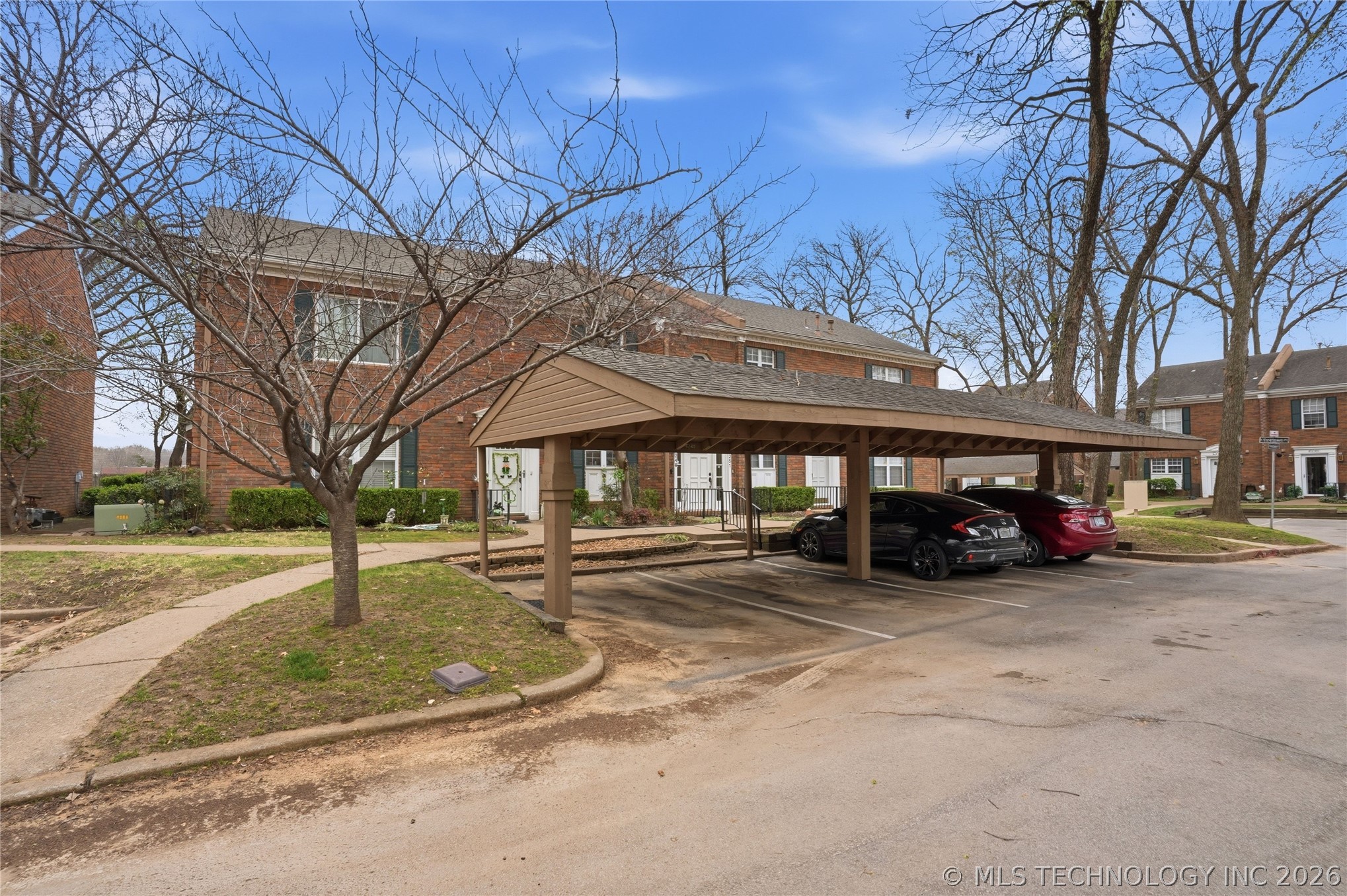 6251 S Yorktown Place 23u Property Photo 4