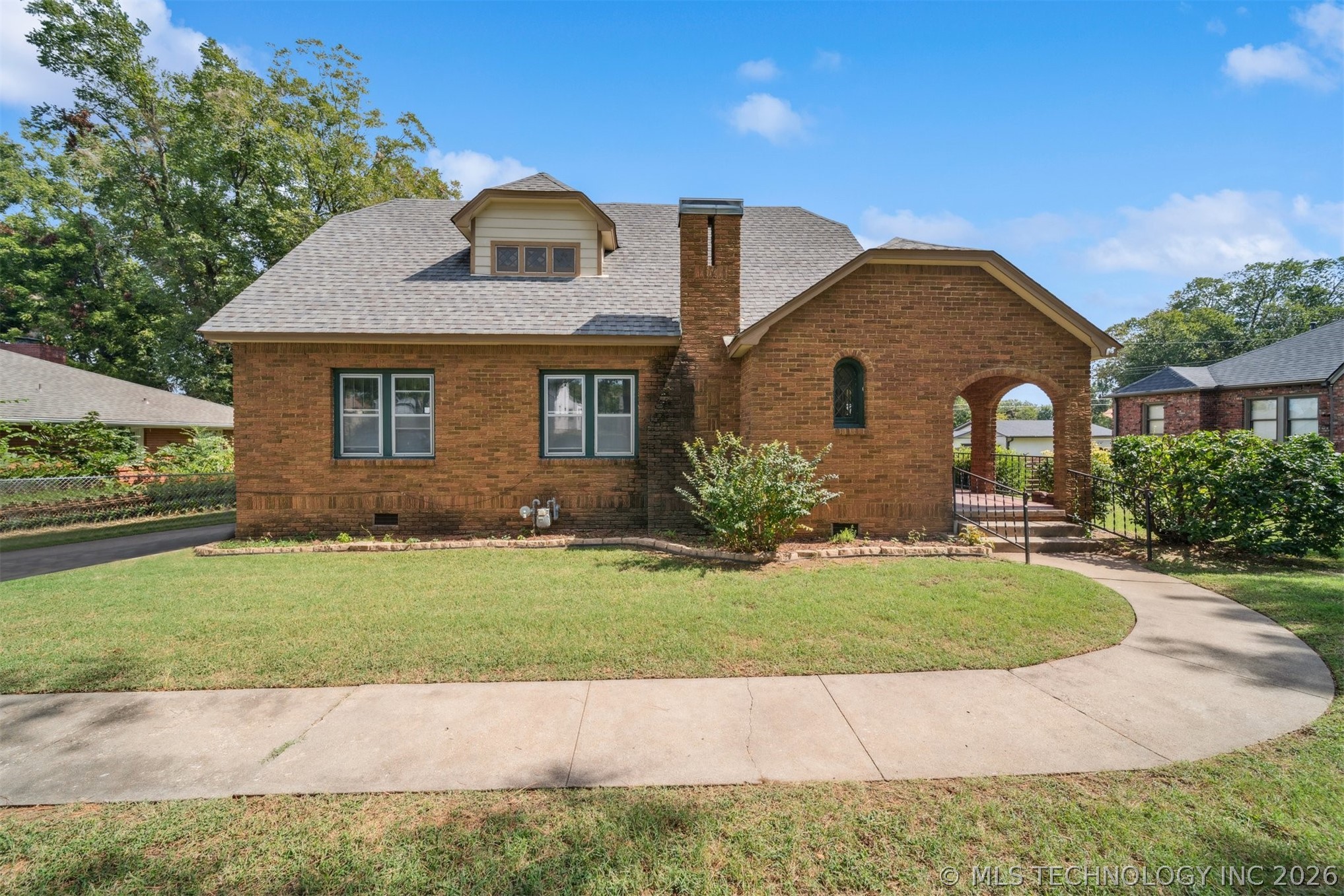 1139 S Canton Avenue Property Photo 1