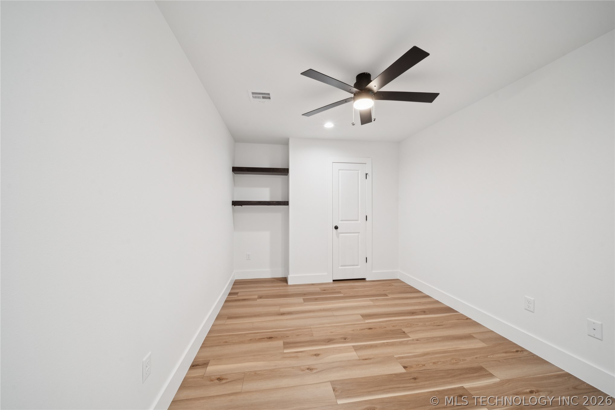 2044 E 129th Place S Property Photo 16