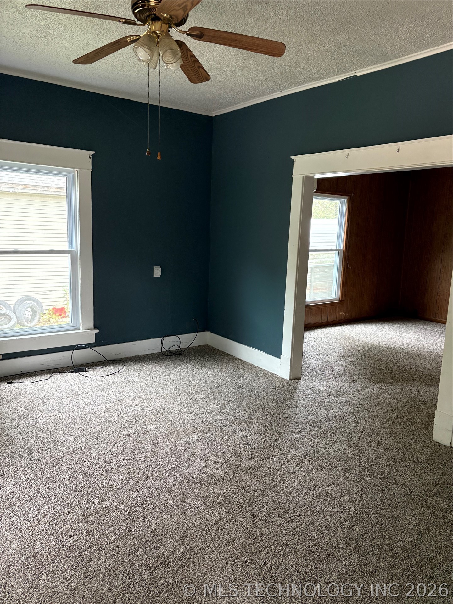 360 N B Street Property Photo 3