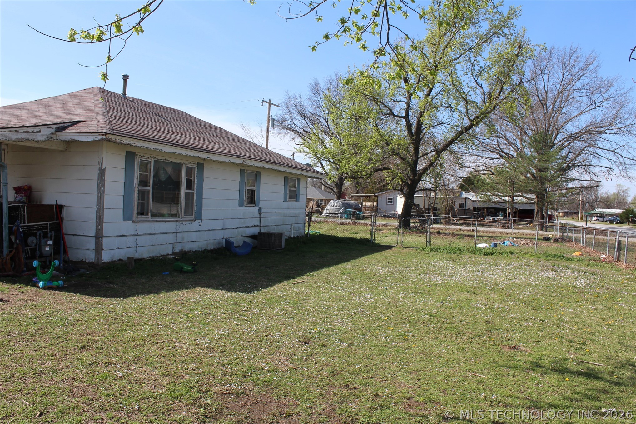 110 S Broadway Avenue Property Photo 13