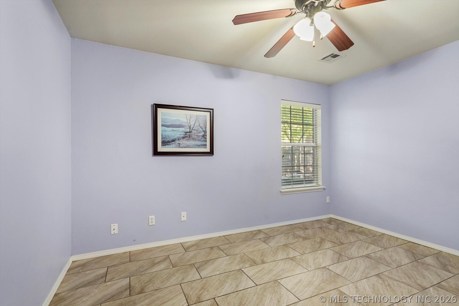 2405 S Willow Avenue Property Photo 22