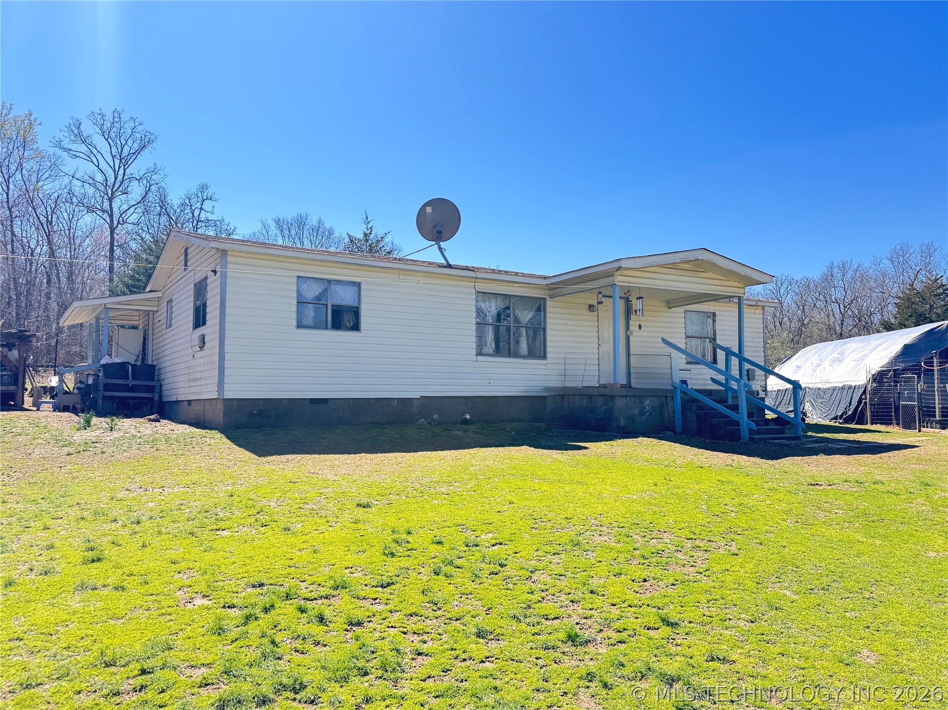 10709 W 660 Road Property Photo 1