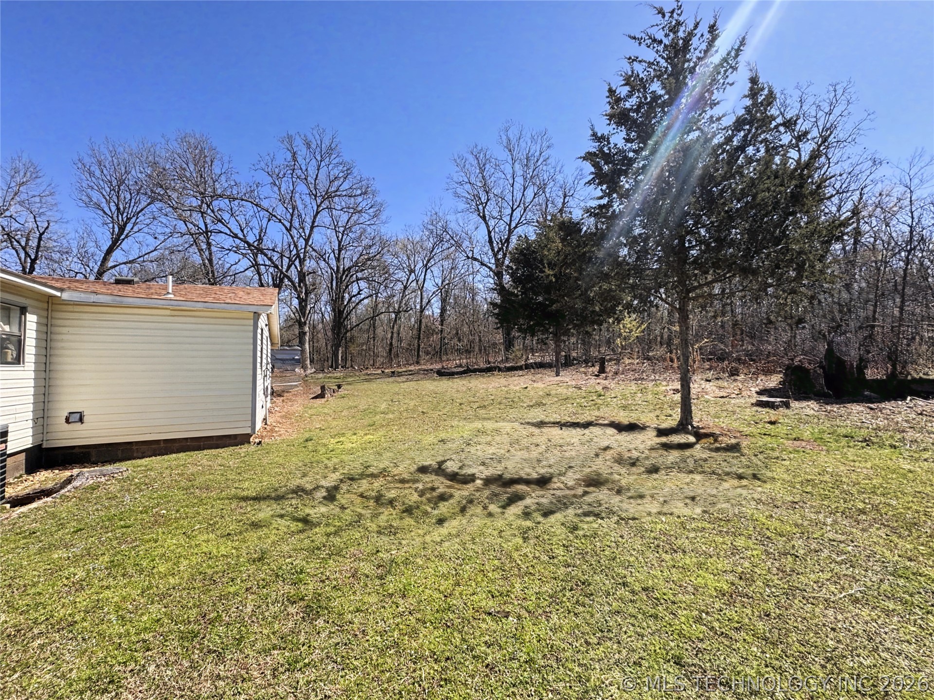 10709 W 660 Road Property Photo 4