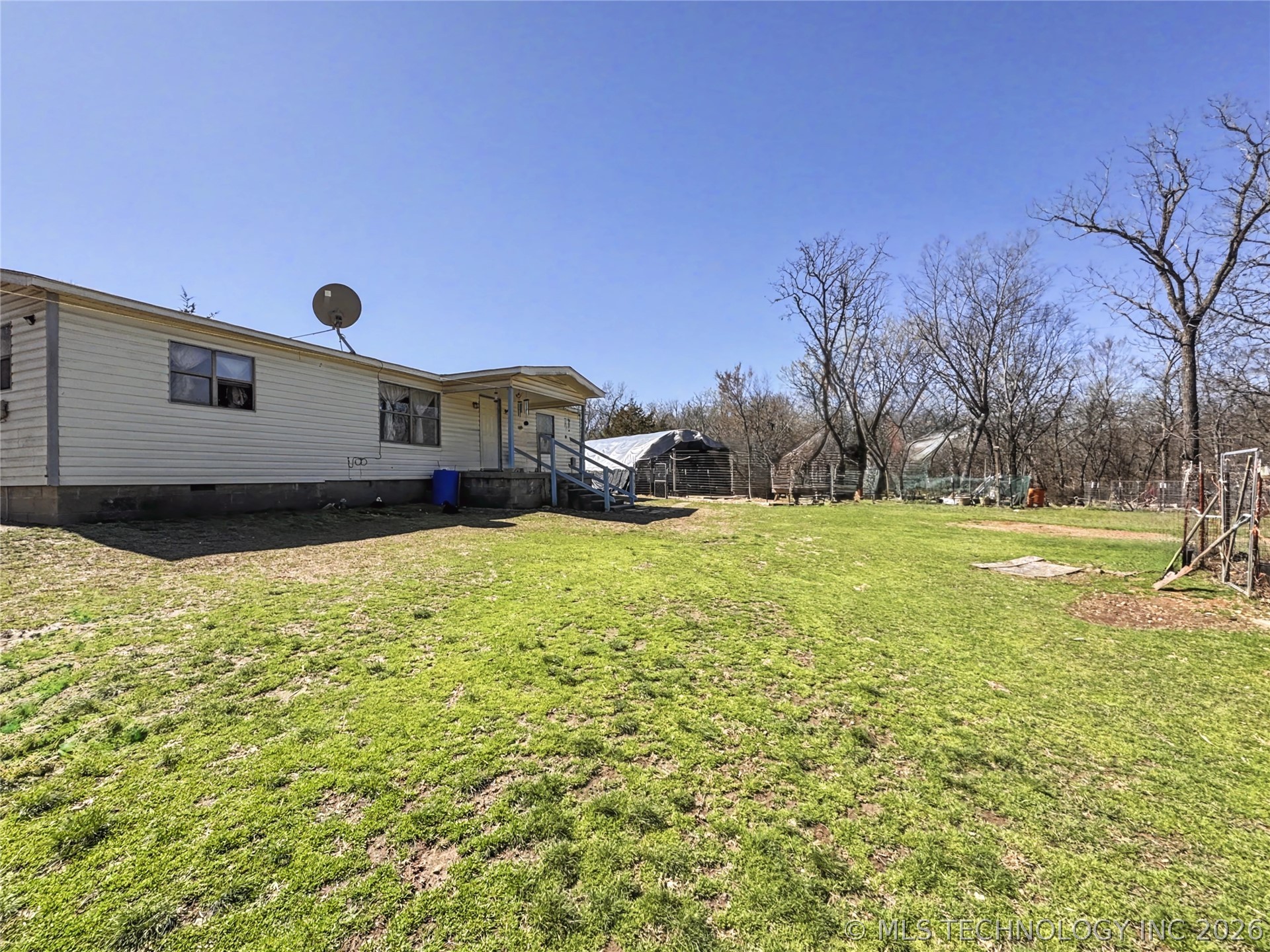 10709 W 660 Road Property Photo 7