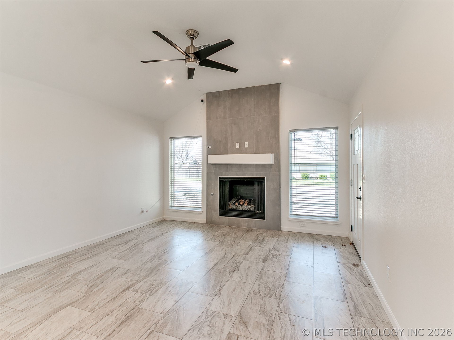 2813 S 88th East Avenue E Property Photo 8