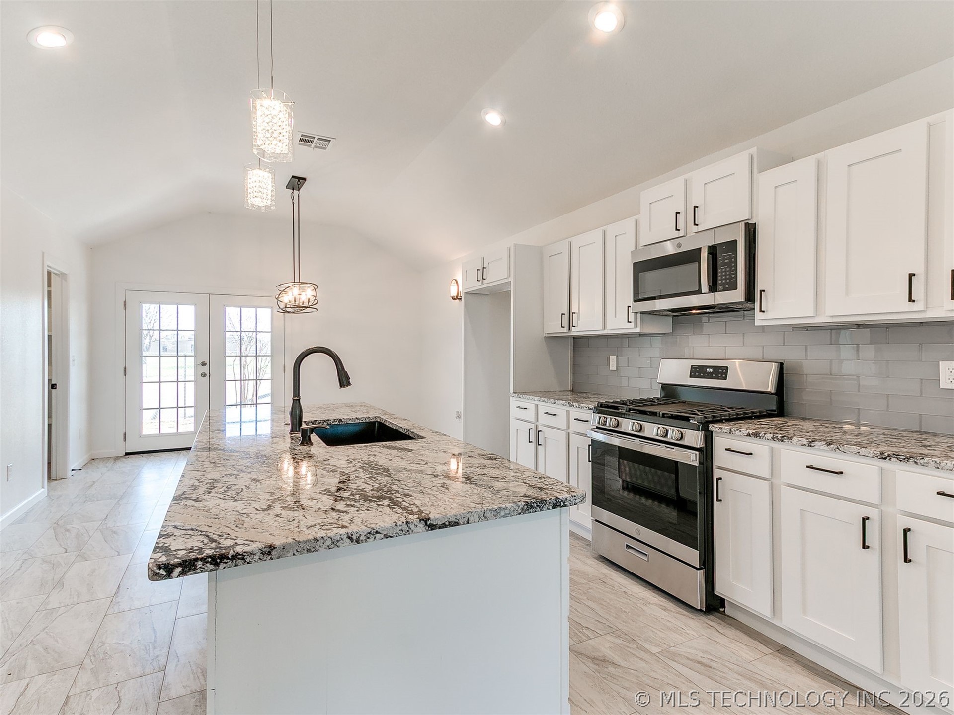 2813 S 88th East Avenue E Property Photo 12