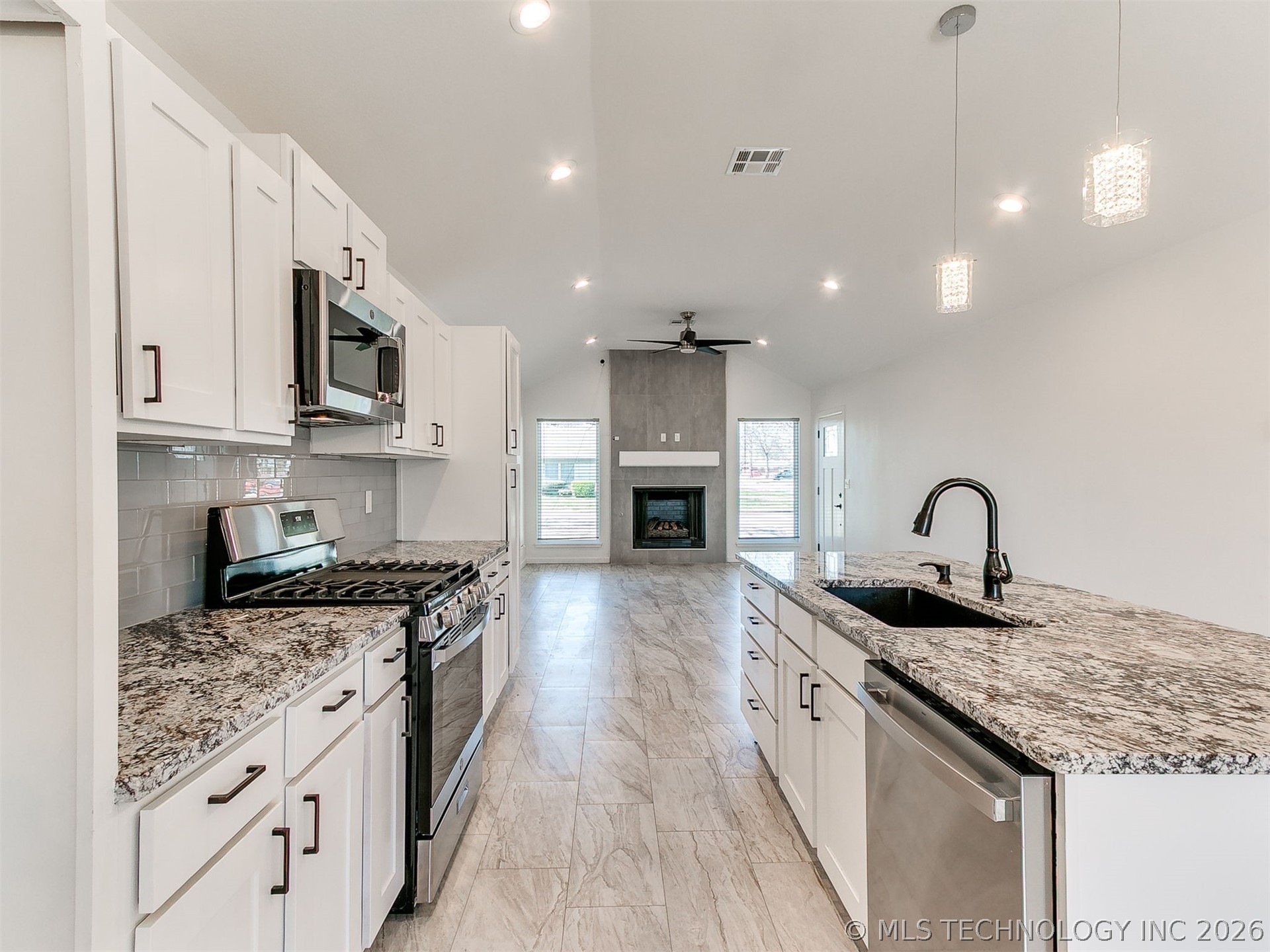 2813 S 88th East Avenue E Property Photo 15