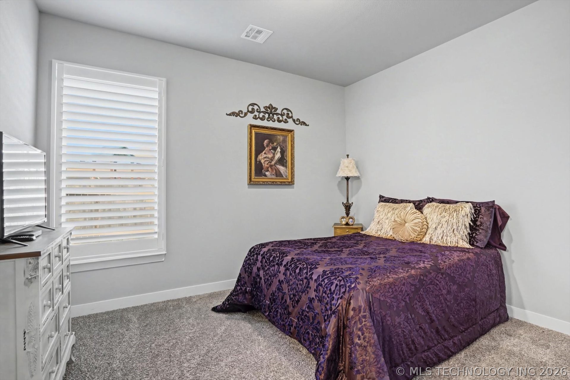 7407 S Walnut Avenue Property Photo 29