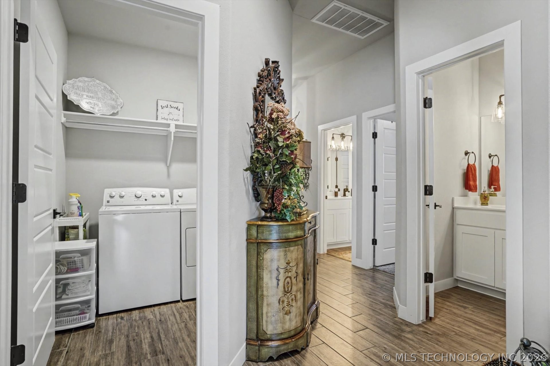 7407 S Walnut Avenue Property Photo 35